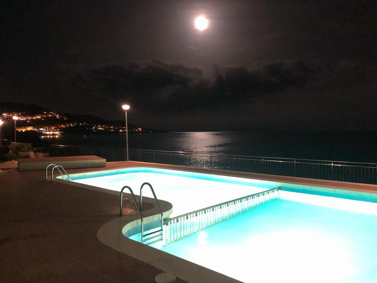 Magnifique Appartement En Front De Mer, Caneylles Roses Dış mekan fotoğraf