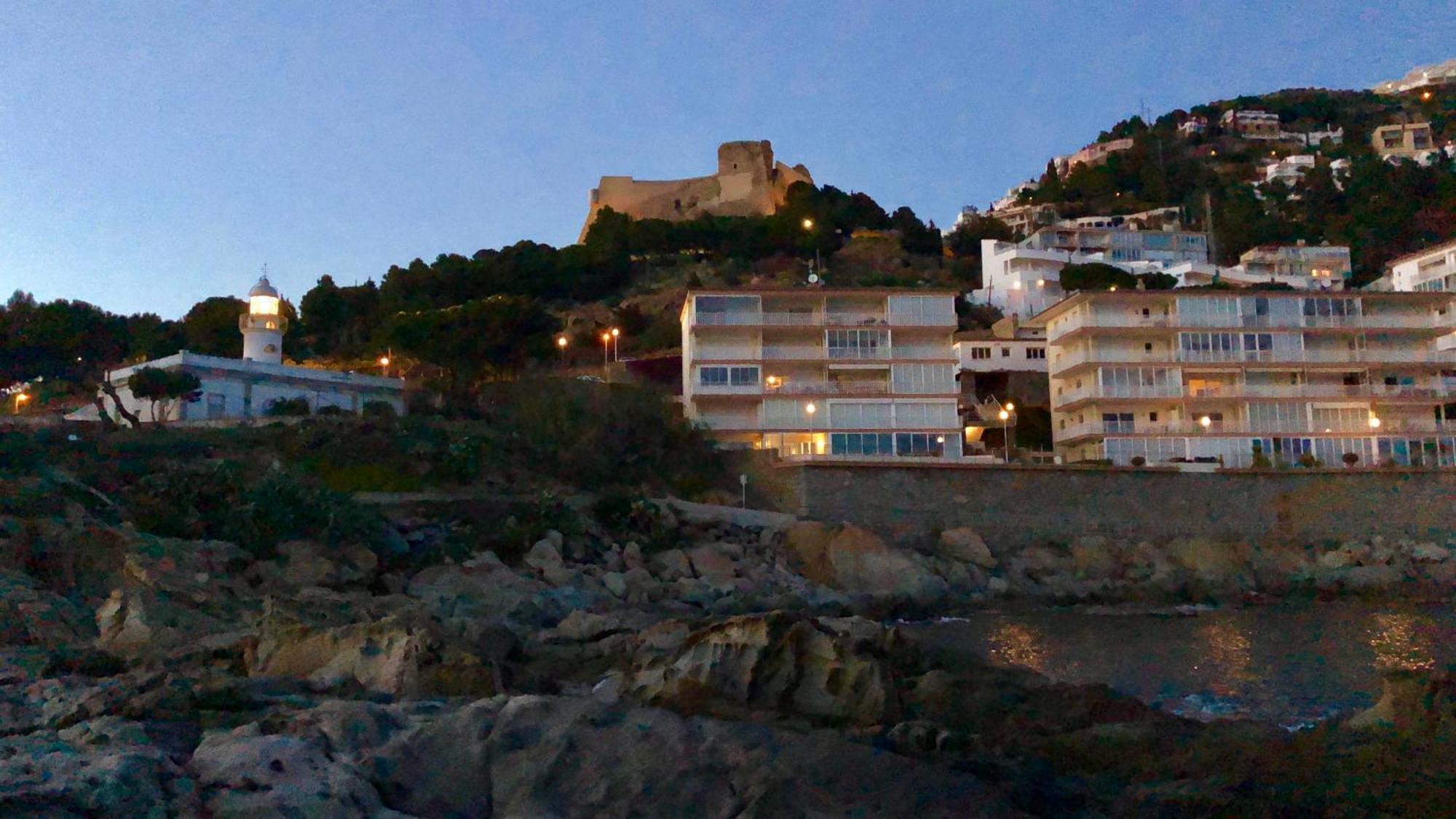 Magnifique Appartement En Front De Mer, Caneylles Roses Dış mekan fotoğraf