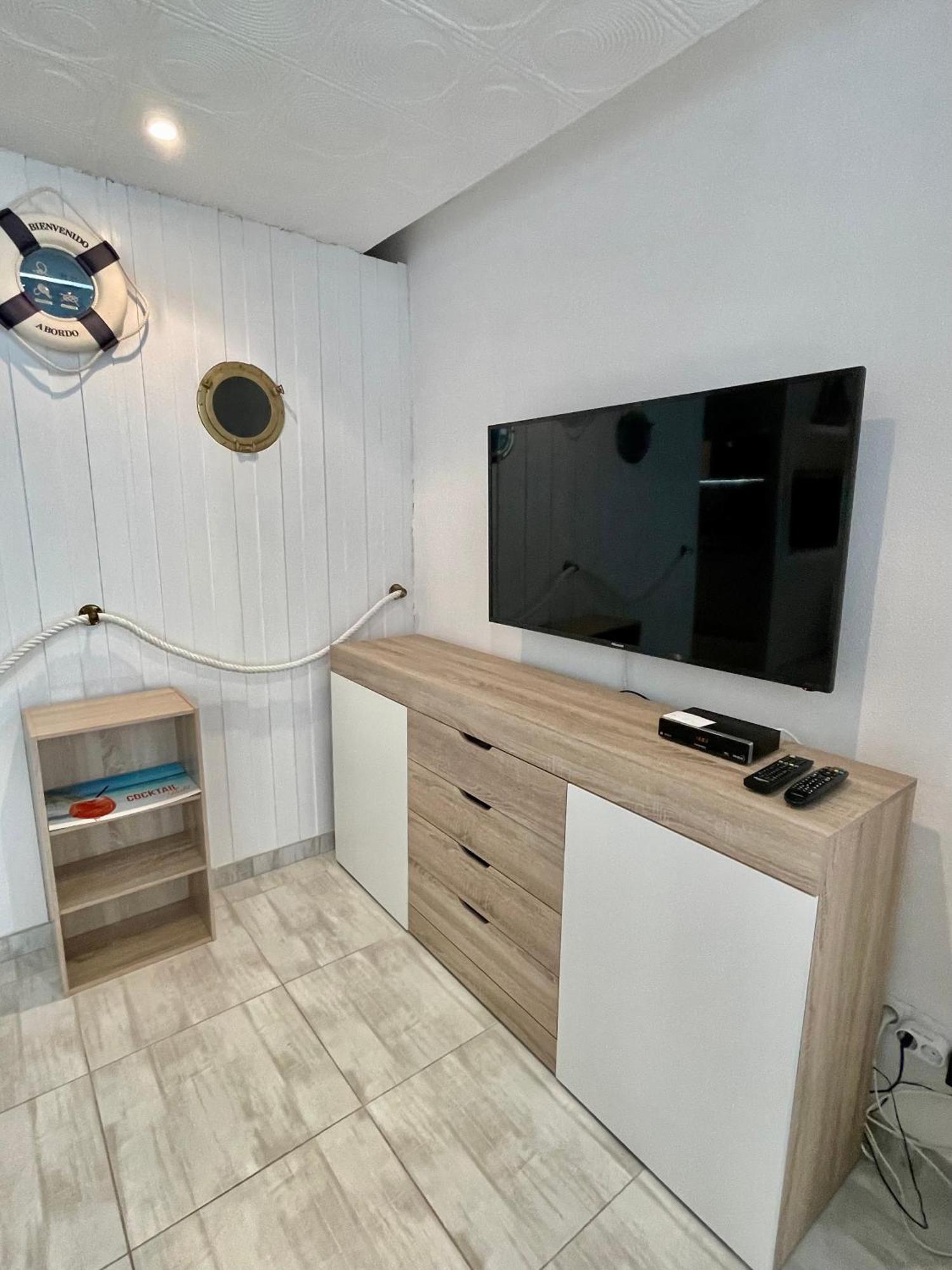 Magnifique Appartement En Front De Mer, Caneylles Roses Dış mekan fotoğraf