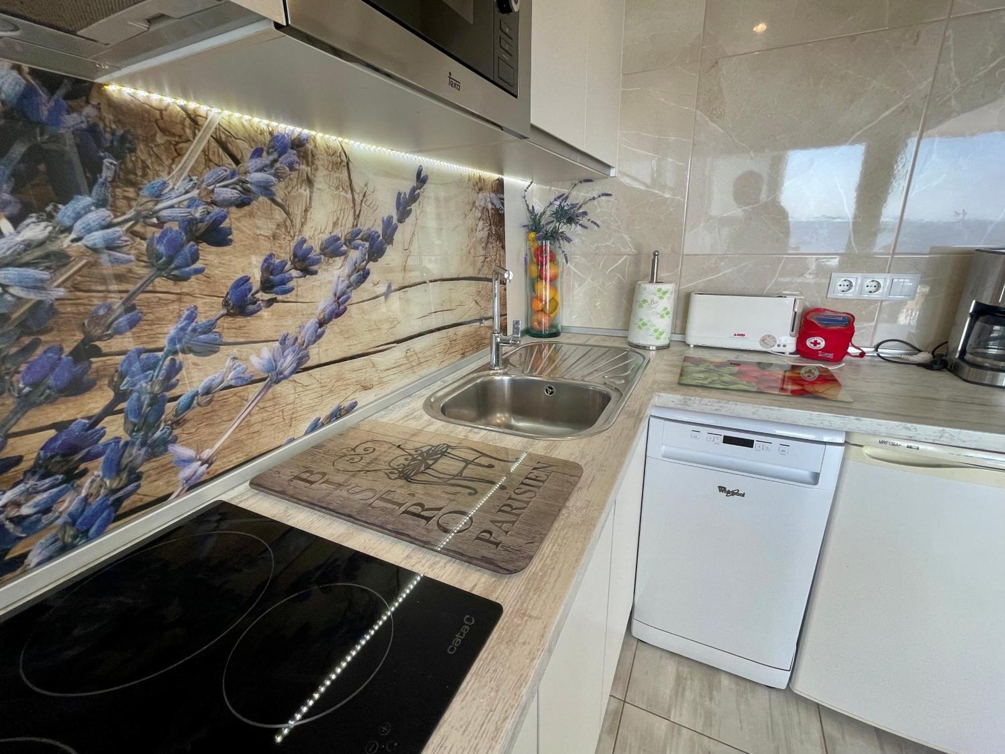 Magnifique Appartement En Front De Mer, Caneylles Roses Dış mekan fotoğraf